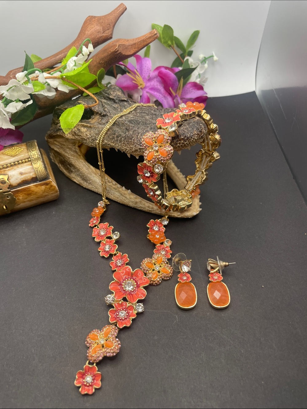 Napier jewelry set D4
